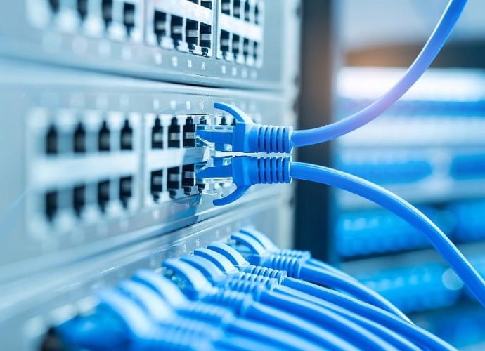cables connected to big server 690x500 - Should you choose mobile broadband or broadband via fiber?